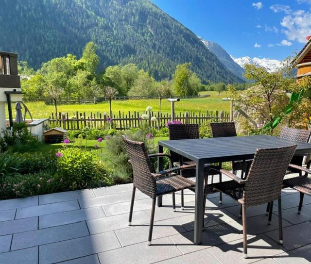 Gastehaus Haus Barbara Lägenhet Neustift im Stubaital Exteriör bild